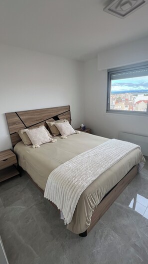 Internet, bed sheets - Sea view apartment (Palavas-les-Flots)