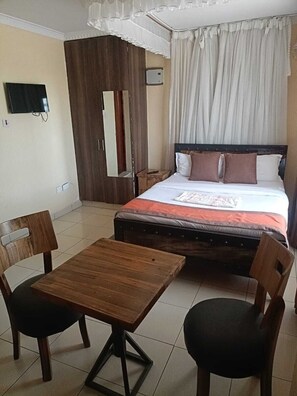 Monolocale comfort, vista città | Wi-Fi gratuito