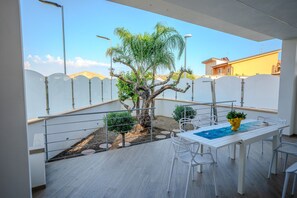 Outdoor dining - Casa Vacanze Stella Marina (Marina di Palma)