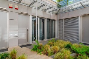 تفاصيل الفندق من الخارج