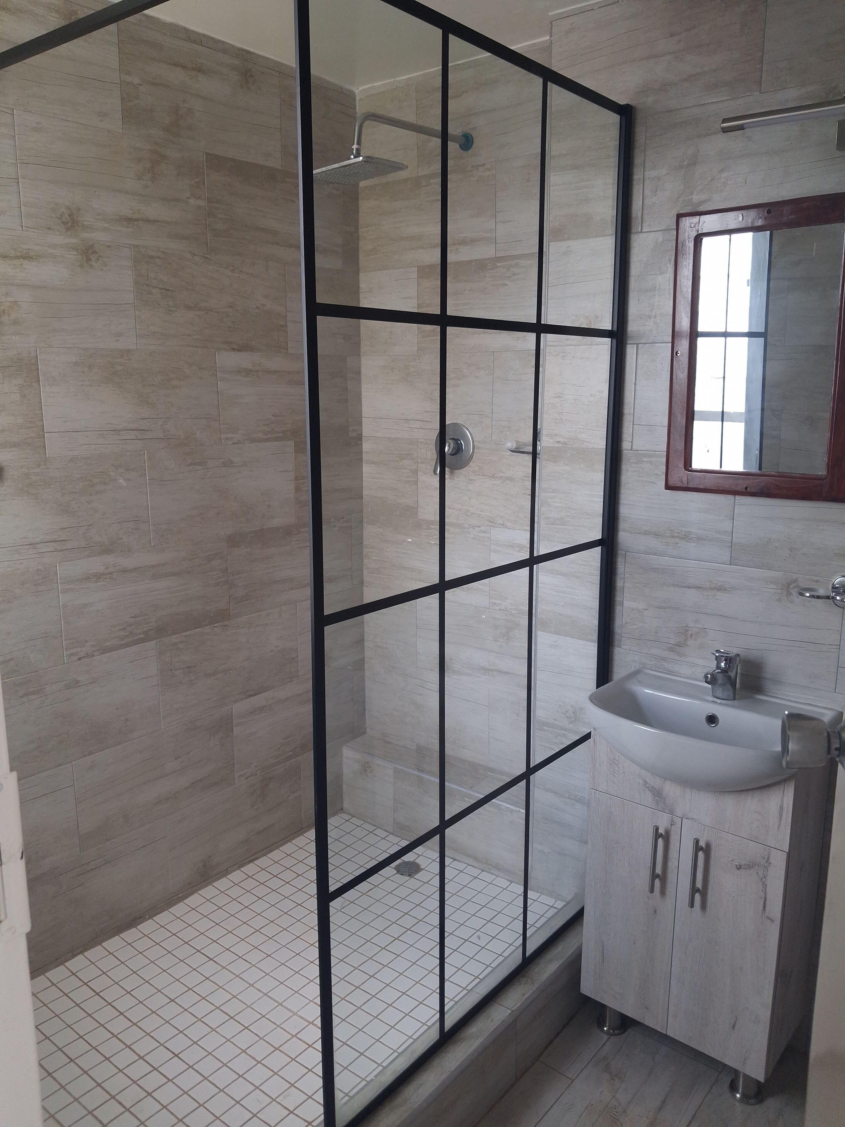 Deluxe Suite, Balcony, Mountain View | Bilik Mandi | Selipar, tuala disediakan, sabun, syampu 