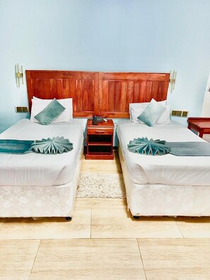 Twin Room, Mountain View - Hotel Redcliff (Kwekwe)