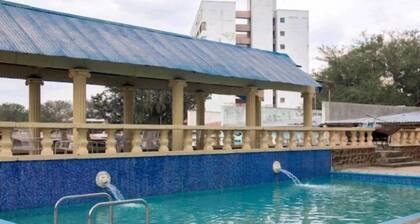 Hotel Redcliff