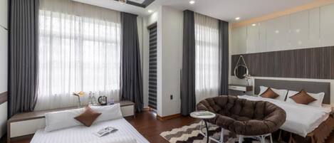 Minibar, blackout drapes, soundproofing, free WiFi