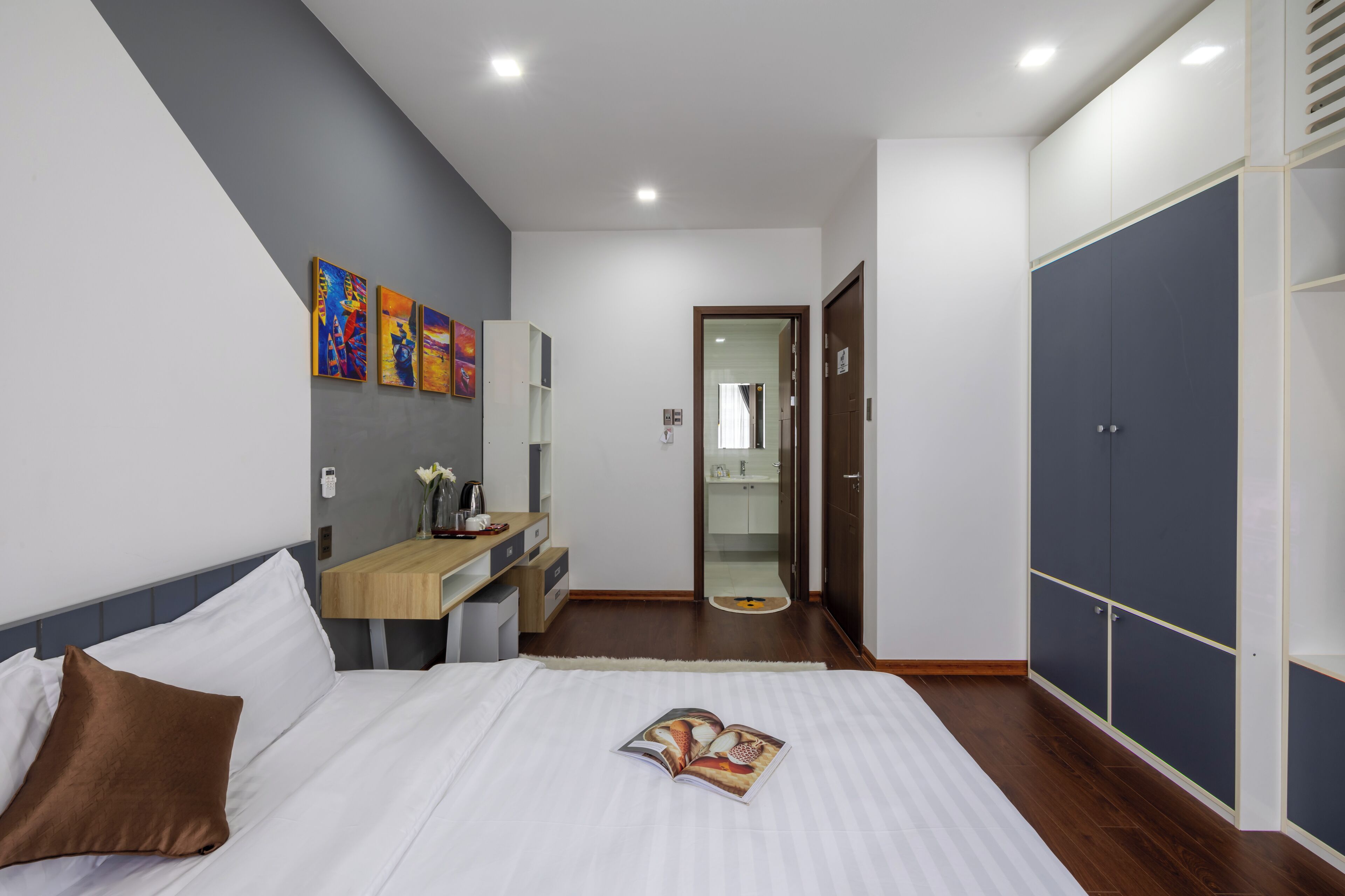 Blackout curtains, soundproofing, free WiFi