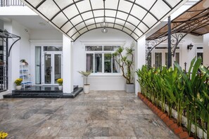 Interior - Teky House Hue (An Cuu)