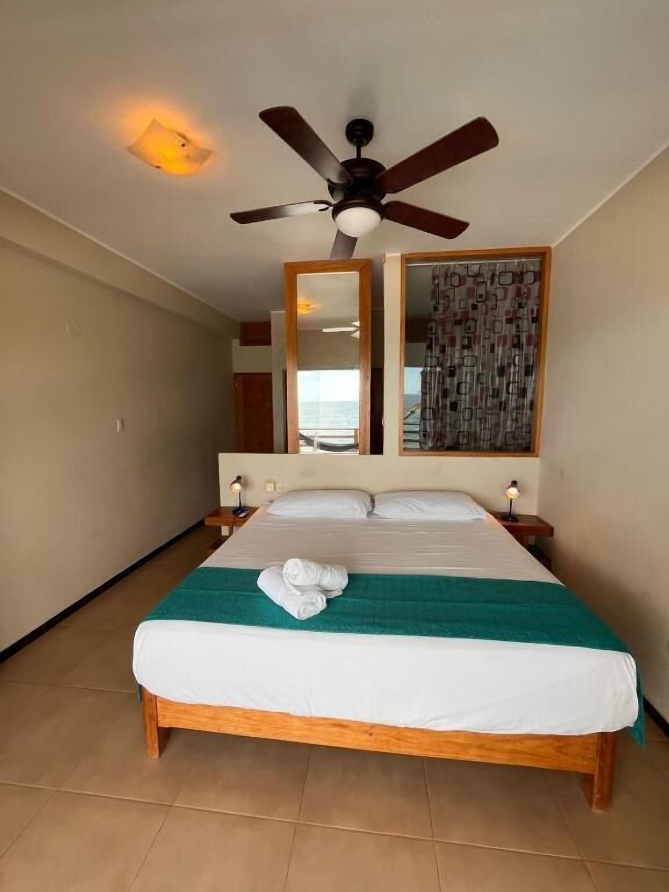 Double Room, Balcony, Sea View | Free WiFi