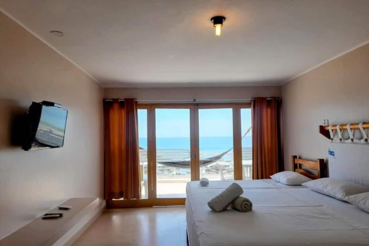 Quadruple Room, Sea View | Free WiFi