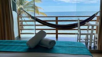 Habitación doble, balcón, vistas al mar | Wifi gratis