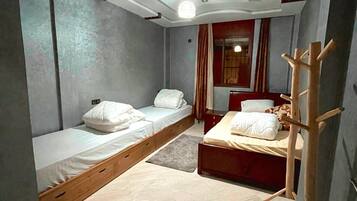 Ropa de cama hipoalergénica, cunas gratuitas y wifi gratis