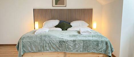 Basic Apartment | Iron/ironing board, free WiFi