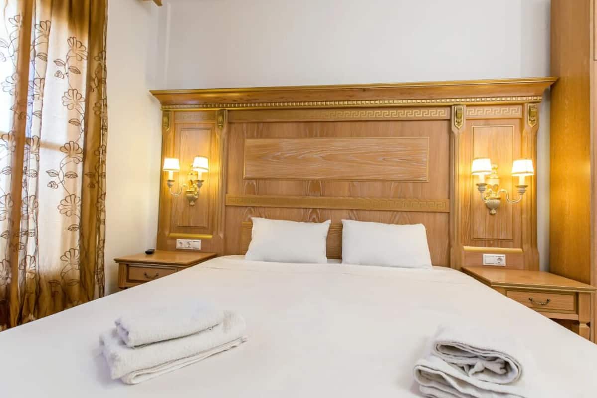 Perheparitalo, merinäköala | Työpöytä, kannettavalle tietokoneelle sopiva työtila