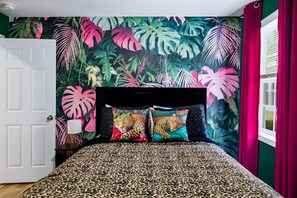 4 habitaciones, tabla de planchar con plancha, wifi y ropa de cama 