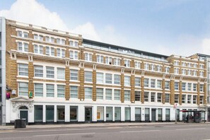 Exterior - Luxury 2-Bed Warehouse Loft in Shoreditch | Industrial Chic Meets Modern Comfort (London)