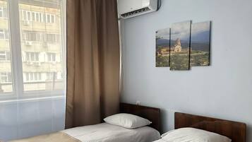 Cortinas blackout y sistema de insonorización