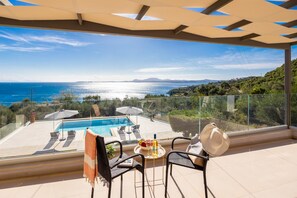 House - Villa Chronis in Mparmpati (Corfu)