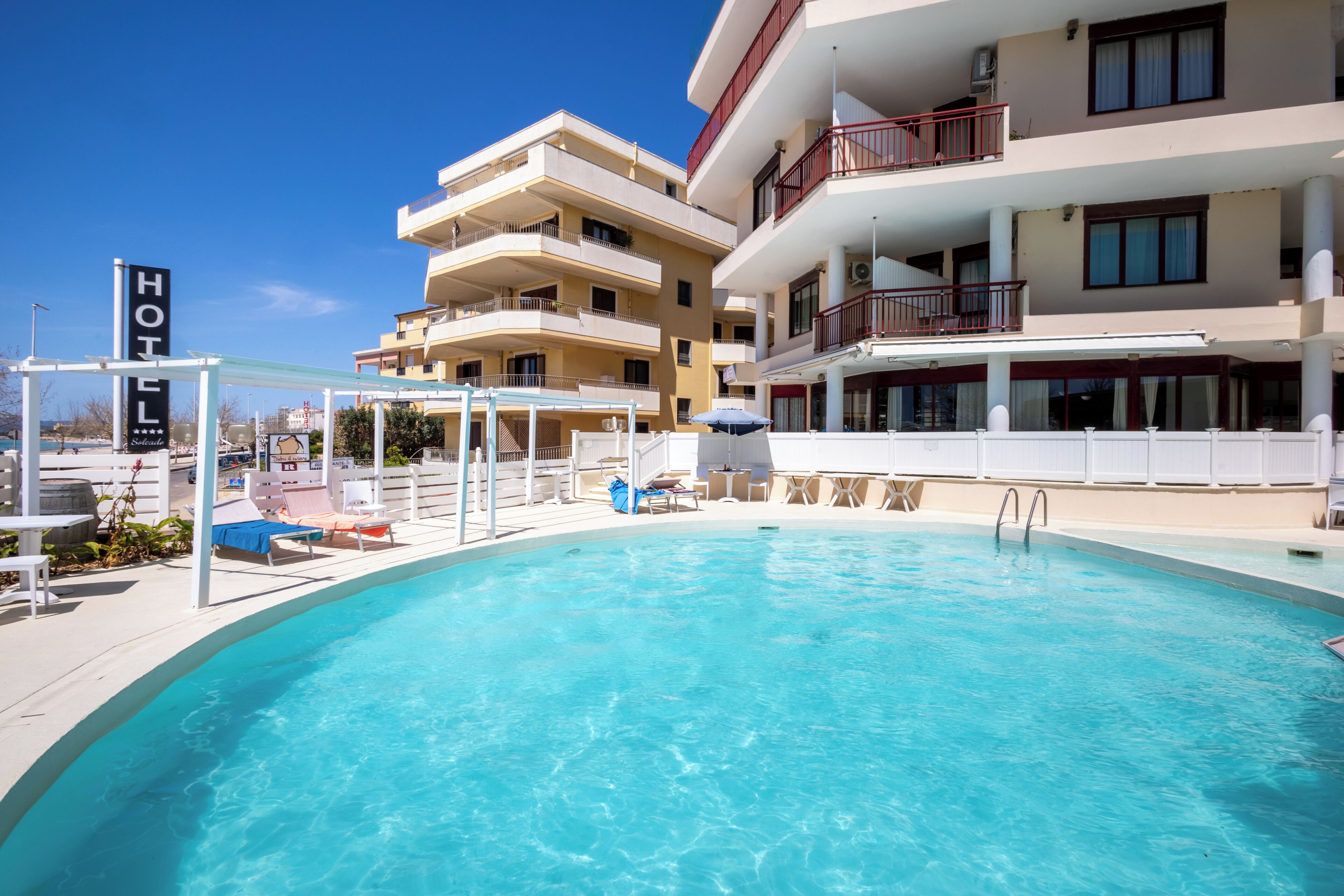 Seasonal outdoor pool