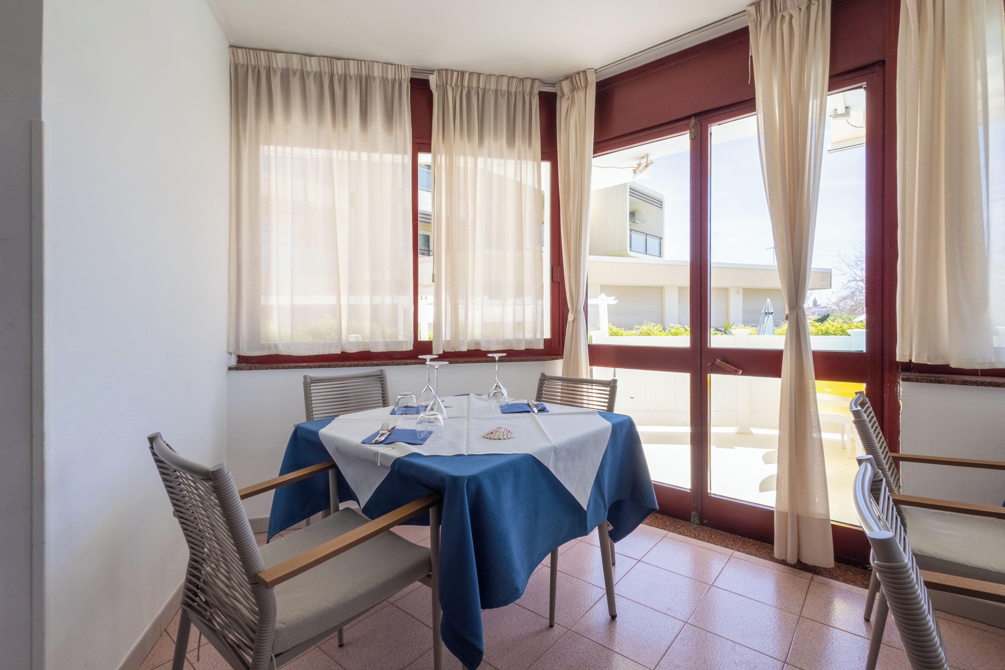Desayuno buffet incluido todos los días 