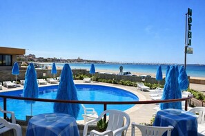 Seasonal outdoor pool - Hotiday Alghero Spiaggia (Alghero)