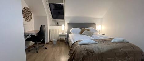 Basic-Zimmer | Bügeleisen/Bügelbrett, kostenloses WLAN