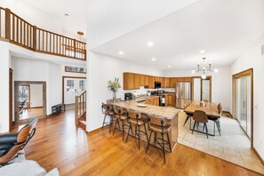 Fridge, microwave, oven, stovetop - The Maple Lodge at Camelback is a modern, three-level mountain retreat located in the highly desirable Northridge community, just 5 minutes from Camelback Mountain and 2 minutes from Aquatopia Indoor Waterpark. Under two hours from Manhattan. (Tannersville)