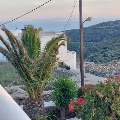 Xanthi House Sikinos