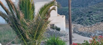 Xanthi House Sikinos