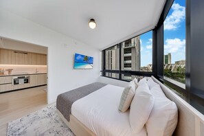 1 bedroom, desk, iron/ironing board, WiFi - Modern Downtown Miami Apartment | Prime Location (MIAMI)