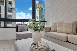 TV - Modern Downtown Miami Apartment | Prime Location (MIAMI)