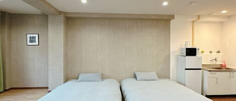 Fer et planche Ă repasser, Wi-Fi, draps fournis