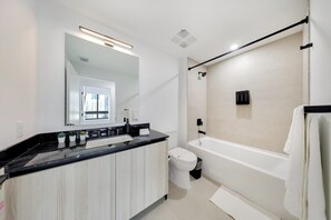 Bathroom - Luxury 2BR ApartmentDowntown Miami pool &park (MIAMI)