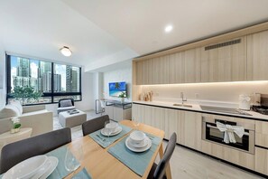 Private kitchen - Luxury 2BR ApartmentDowntown Miami pool &park (MIAMI)