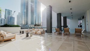 Terrace/patio - 225 DISTRICT LUXURY APARTMENT DOWNTOWN (MIAMI)