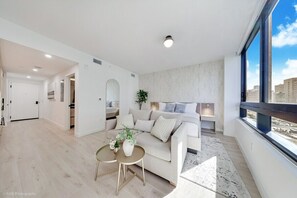 TV - Modern Studio - Downtown Miami - Pool & parking (MIAMI)