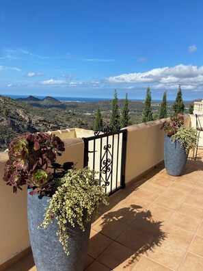 Property grounds - Detached villa, 3 bedrooms, with privacy, private pool and stunning views (VC)