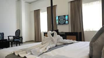 Deluxe Room, Hill View | Laptop workspace, iron/ironing board, free WiFi