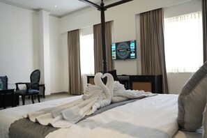 Deluxe Room, Hill View - PRATAP MAHAL BY VIHASTA  (Udaipur)