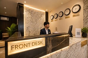 Reception - Hotel Click Sunburry (Katra)