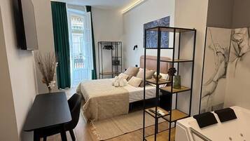 Caja de seguridad en la habitación y cortinas blackout