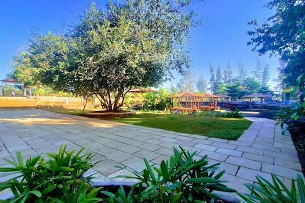 Prakriti Agro Farm Resort - Charoti