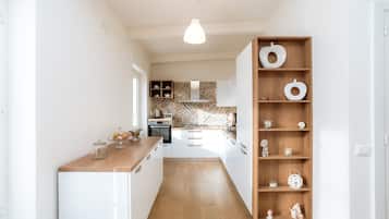 Kühlschrank, Ofen, Herdplatte, Geschirrspüler