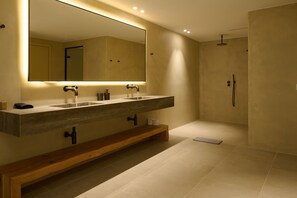 Shower, hair dryer - Villa Socrate with pool and gym - My Rental Homes (Mykonos)