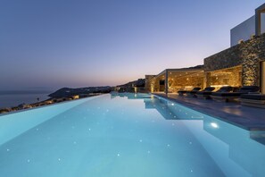 Beheizter Pool