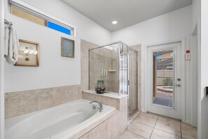 House (Multiple Bedrooms) | Property amenity - 8879 Menton Loop (Kissimmee)