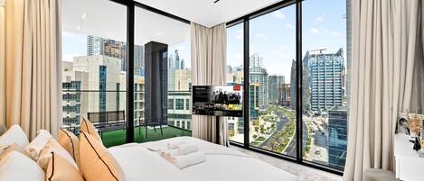 Iron/ironing board, WiFi