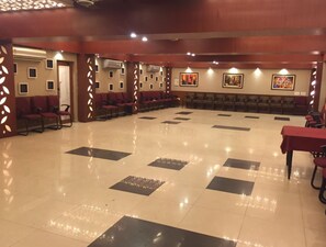 Interior detail - Hotel Doon Regency Dehradun (Dehradun)