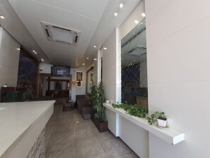 Kawasan tempat duduk lobi