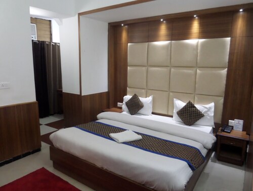 Hotel Doon Regency Dehradun