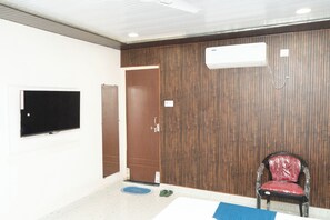 Free WiFi - Laxmi Vilas (Varanasi)