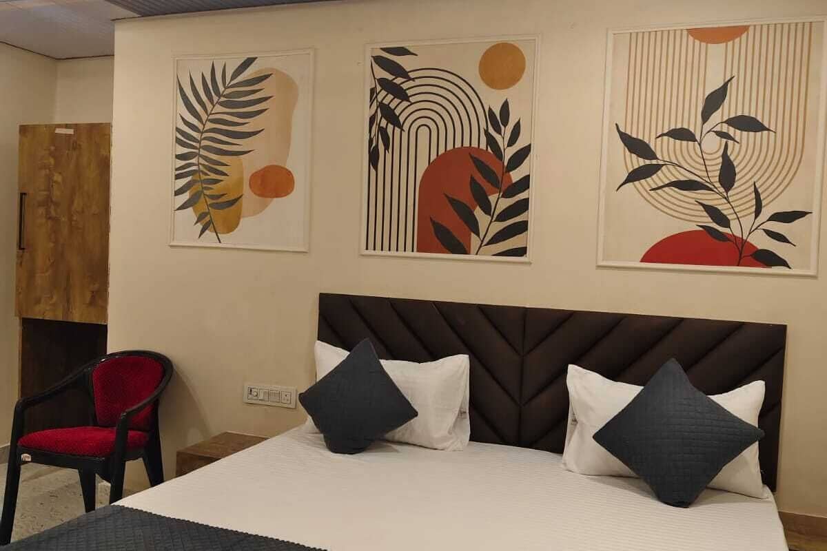 Deluxe Double Room | Free WiFi